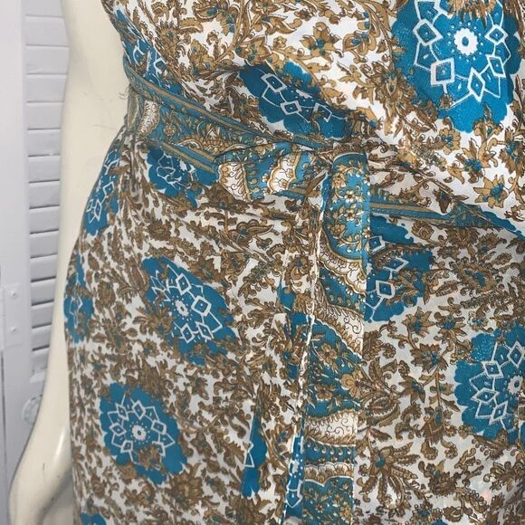 Earthbound 100% Silk Blue Floral Paisley Double Layered Sari Wrap Skirt Dress On - Picture 3 of 14